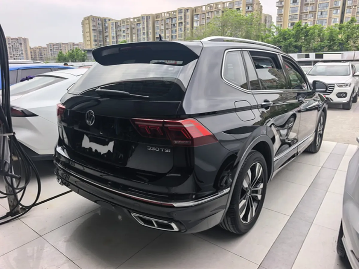 2024 Volkswagen Tiguan L 2.0T 186HP L4 7DCT,autocango,china used car exporter,china ev exporter,chinese used car exporter,chinese used ev exporter