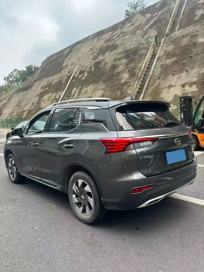 2021 GAC Trumpchi GS4 1.5T 169HP L4 6AT,autocango,china used car exporter,china ev exporter,chinese used car exporter,chinese used ev exporter