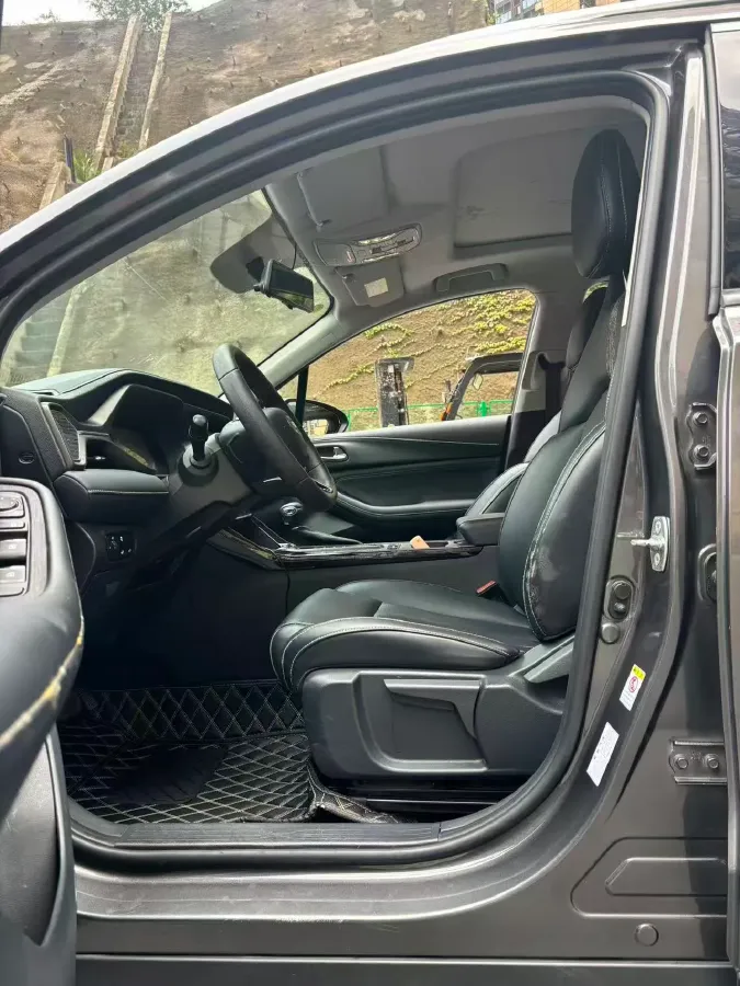 2021 GAC Trumpchi GS4 1.5T 169HP L4 6AT,autocango,china used car exporter,china ev exporter,chinese used car exporter,chinese used ev exporter