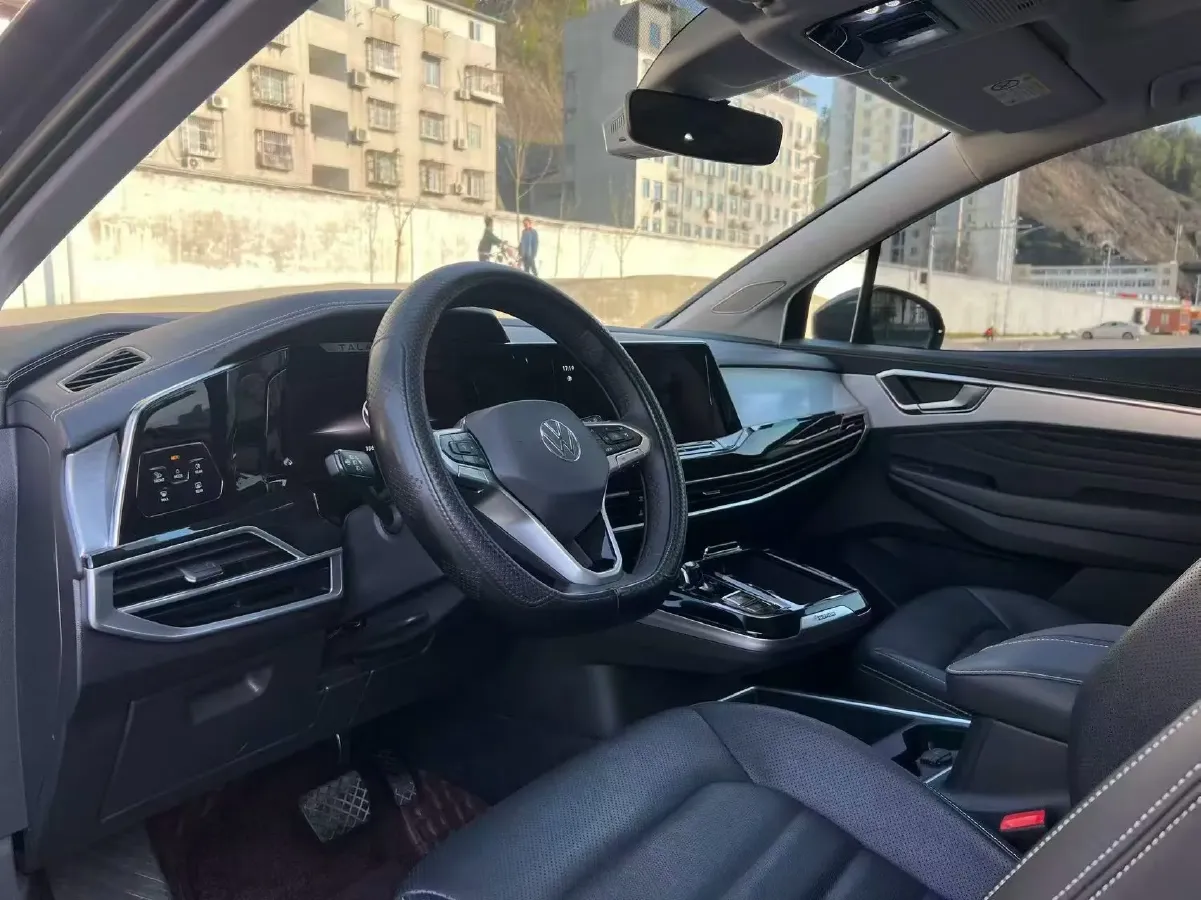 2023 Volkswagen Talagon 2.0T 220HP L4 7DCT,autocango,china used car exporter,china ev exporter,chinese used car exporter,chinese used ev exporter