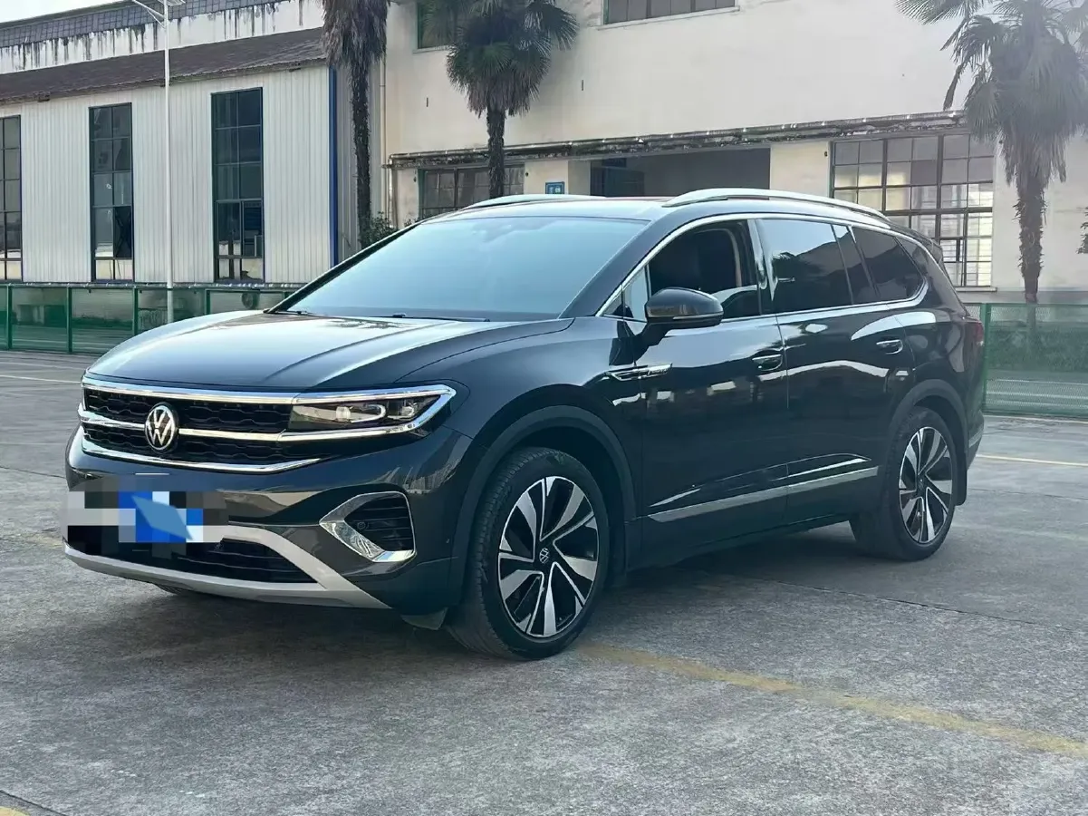 2023 Volkswagen Talagon 2.0T 220HP L4 7DCT,autocango,china used car exporter,china ev exporter,chinese used car exporter,chinese used ev exporter