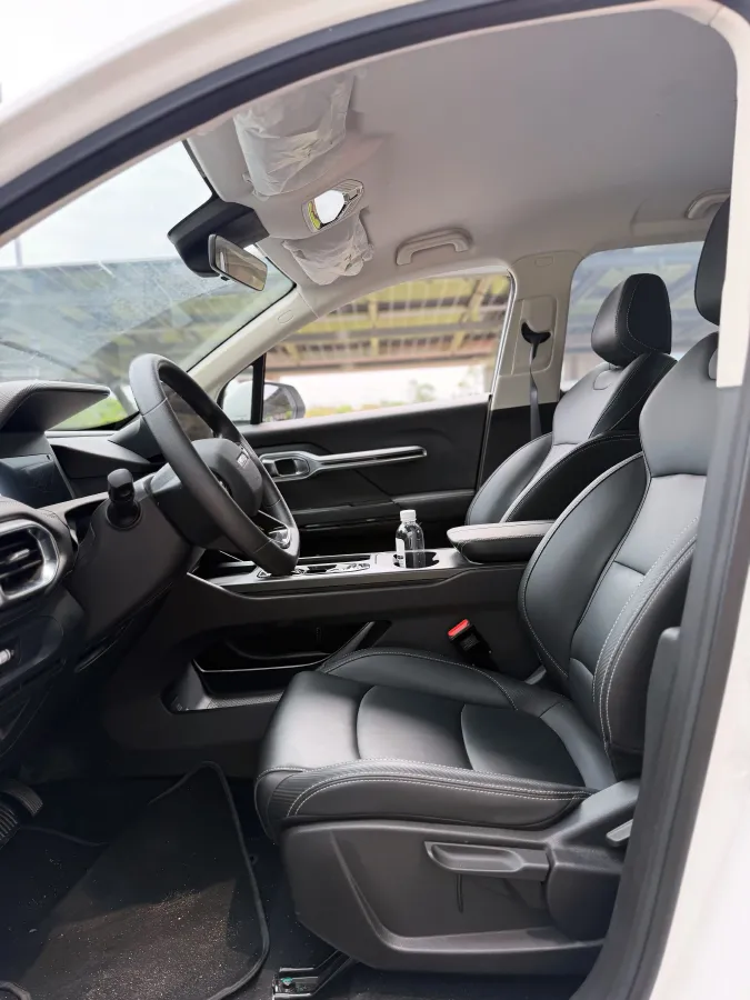 2025 Radar RD5 1.5T 163HP L4 3DHT PHEV,autocango,china used car exporter,china ev exporter,chinese used car exporter,chinese used ev exporter