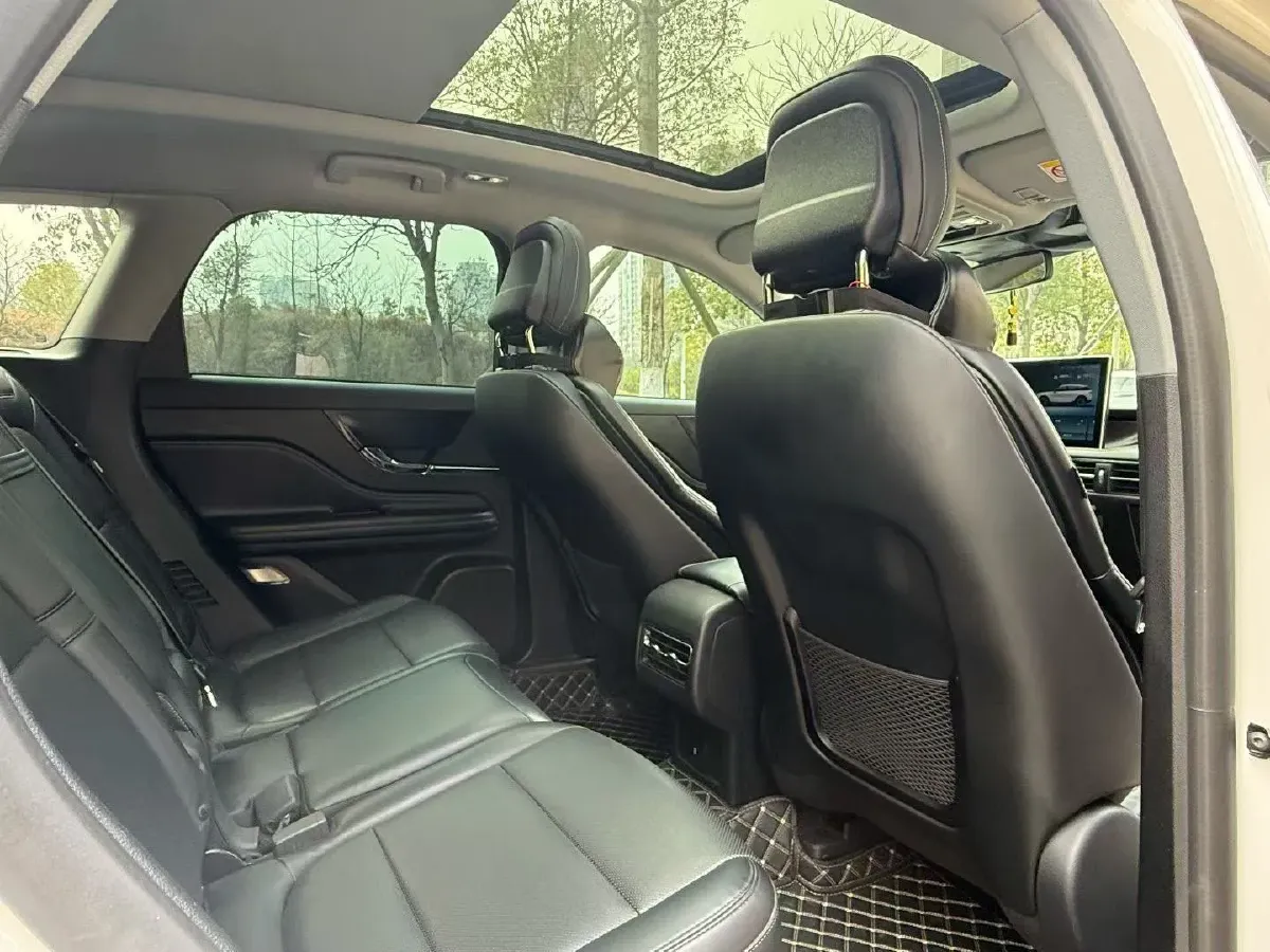 2021 Lincoln Corsair 2.0T 245HP L4 8AT,autocango,china used car exporter,china ev exporter,chinese used car exporter,chinese used ev exporter