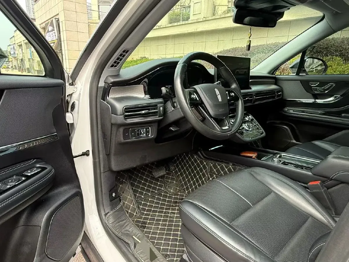 2021 Lincoln Corsair 2.0T 245HP L4 8AT,autocango,china used car exporter,china ev exporter,chinese used car exporter,chinese used ev exporter