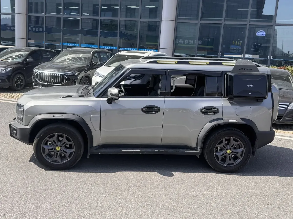 2024 Jetour ShanHai TravellerC-DM 1.5T 156HP L4 3DHT PHEV 26.7KWH,autocango,china used car exporter,china ev exporter,chinese used car exporter,chinese used ev exporter