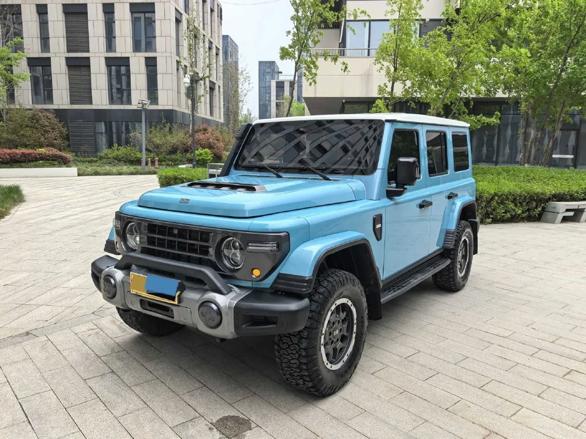 2025 212 212 T01 2.0T 252HP L4 8AT,autocango,china used car exporter,china ev exporter,chinese used car exporter,chinese used ev exporter