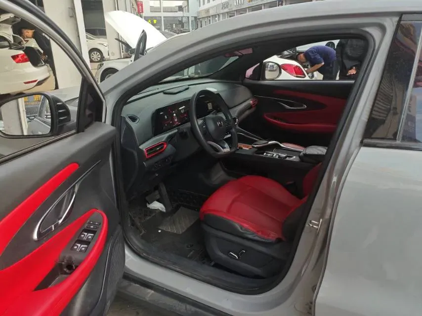 2020 ChangAn UNI-T 1.5T 180HP L4 7DCT,autocango,china used car exporter,china ev exporter,chinese used car exporter,chinese used ev exporter