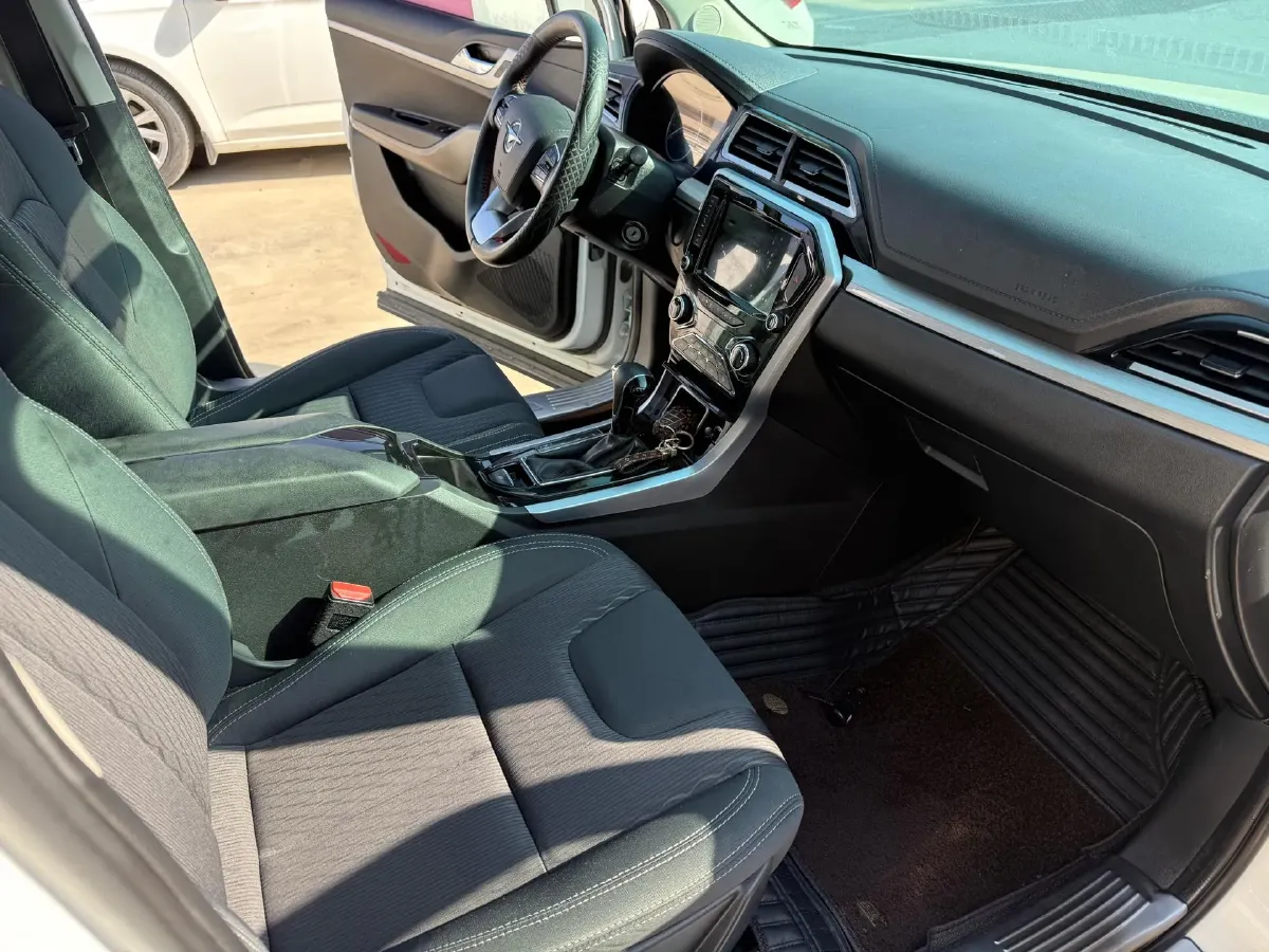 2018 HaiMa S5 Young Edition 1.6L 122HP L4 CVT,autocango,china used car exporter,china ev exporter,chinese used car exporter,chinese used ev exporter