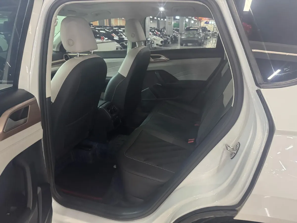 2023 Volkswagen Tharu 1.5T 160HP L4 7DCT,autocango,china used car exporter,china ev exporter,chinese used car exporter,chinese used ev exporter