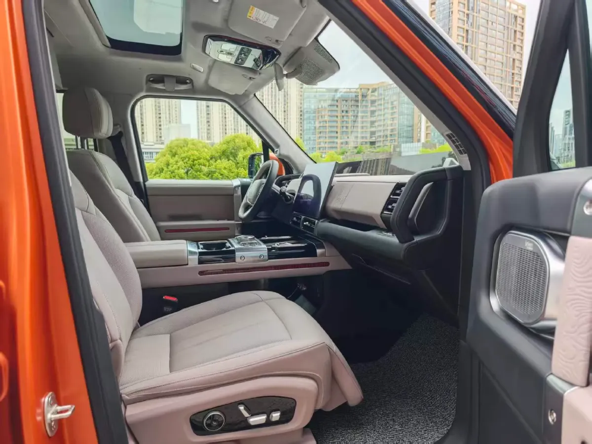 2025 Jetour Zongheng G700 2.0T 211HP L4 2DHT PHEV,autocango,china used car exporter,china ev exporter,chinese used car exporter,chinese used ev exporter