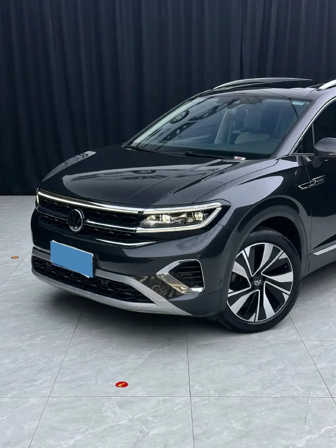 2021 Volkswagen Talagon 2.0T 220HP L4 7DCT,autocango,china used car exporter,china ev exporter,chinese used car exporter,chinese used ev exporter