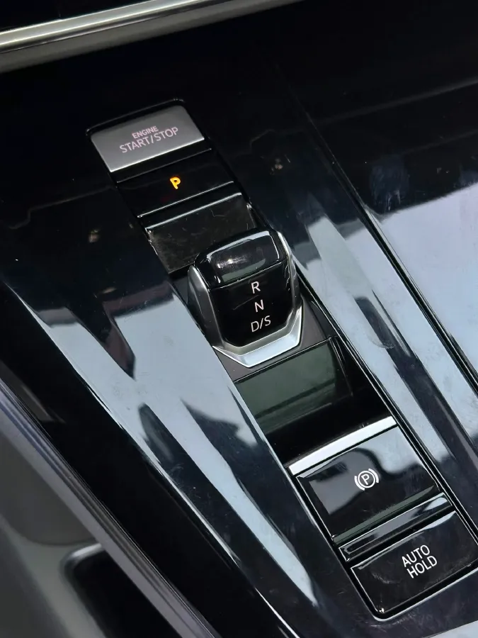 2021 Volkswagen Talagon 2.0T 220HP L4 7DCT,autocango,china used car exporter,china ev exporter,chinese used car exporter,chinese used ev exporter