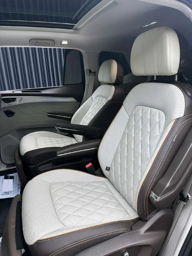 2021 Volkswagen Talagon 2.0T 220HP L4 7DCT,autocango,china used car exporter,china ev exporter,chinese used car exporter,chinese used ev exporter