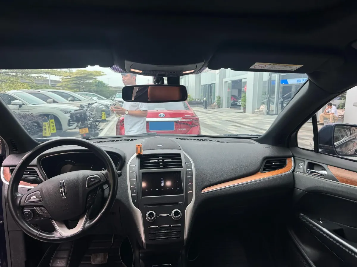 2017 Lincoln MKC 2.0T 203HP L4 6AT,autocango,china used car exporter,china ev exporter,chinese used car exporter,chinese used ev exporter