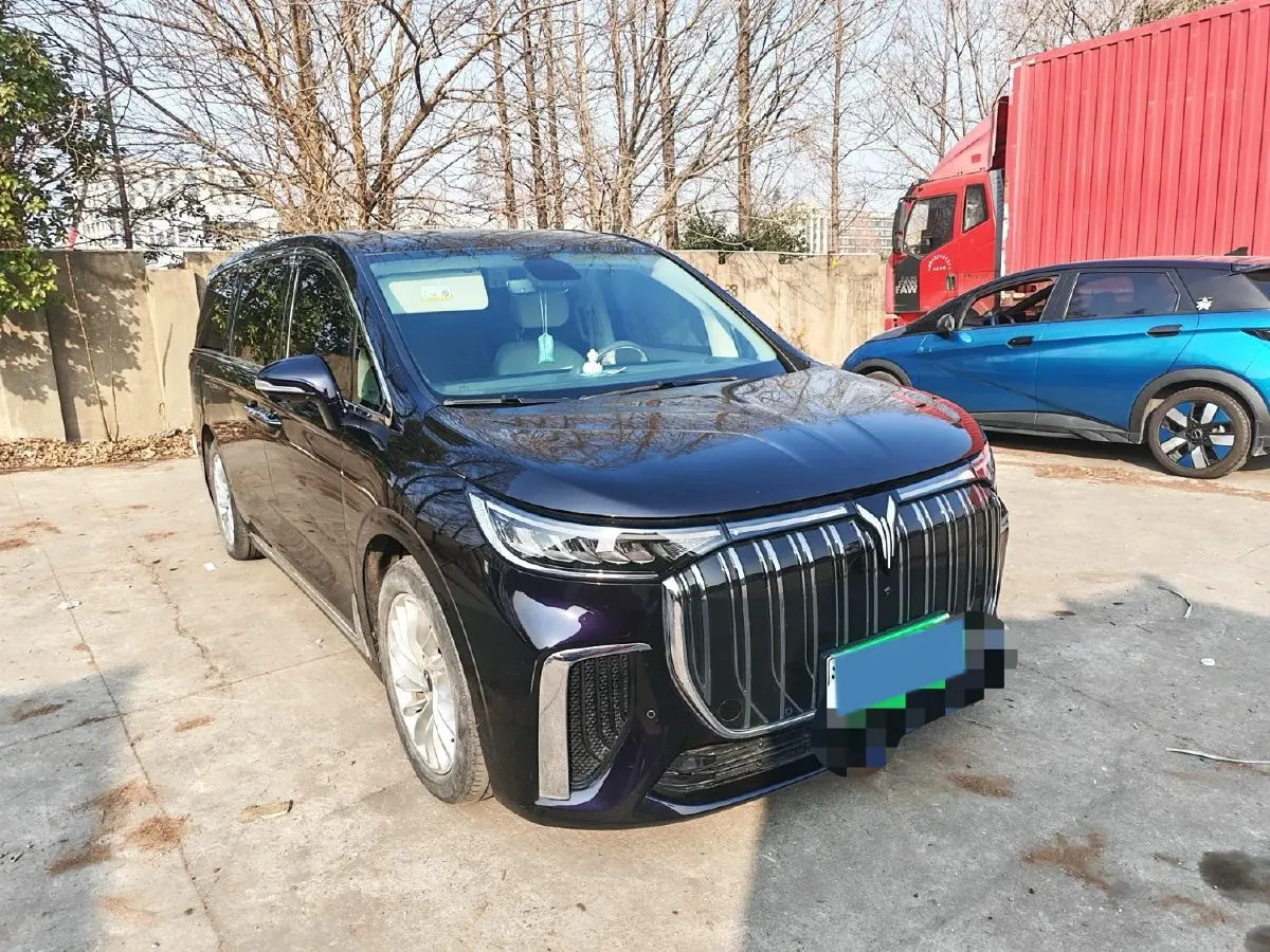 2022 Voyah Dream 1.5T 136HP L4 PHEV 25.57KWH,autocango,china used car exporter,china ev exporter,chinese used car exporter,chinese used ev exporter