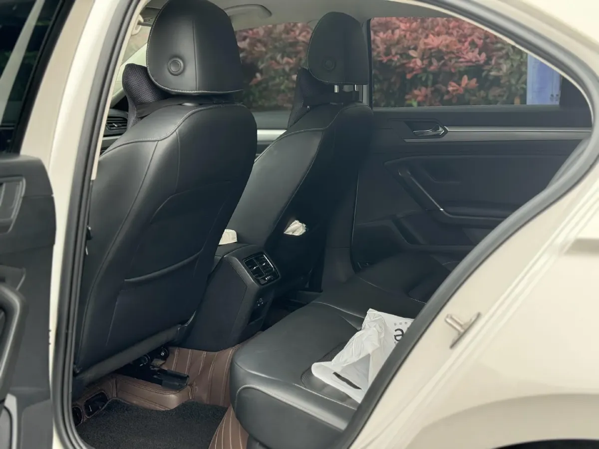 2021 Volkswagen Lamando 1.4T 150HP L4 7DCT,autocango,china used car exporter,china ev exporter,chinese used car exporter,chinese used ev exporter