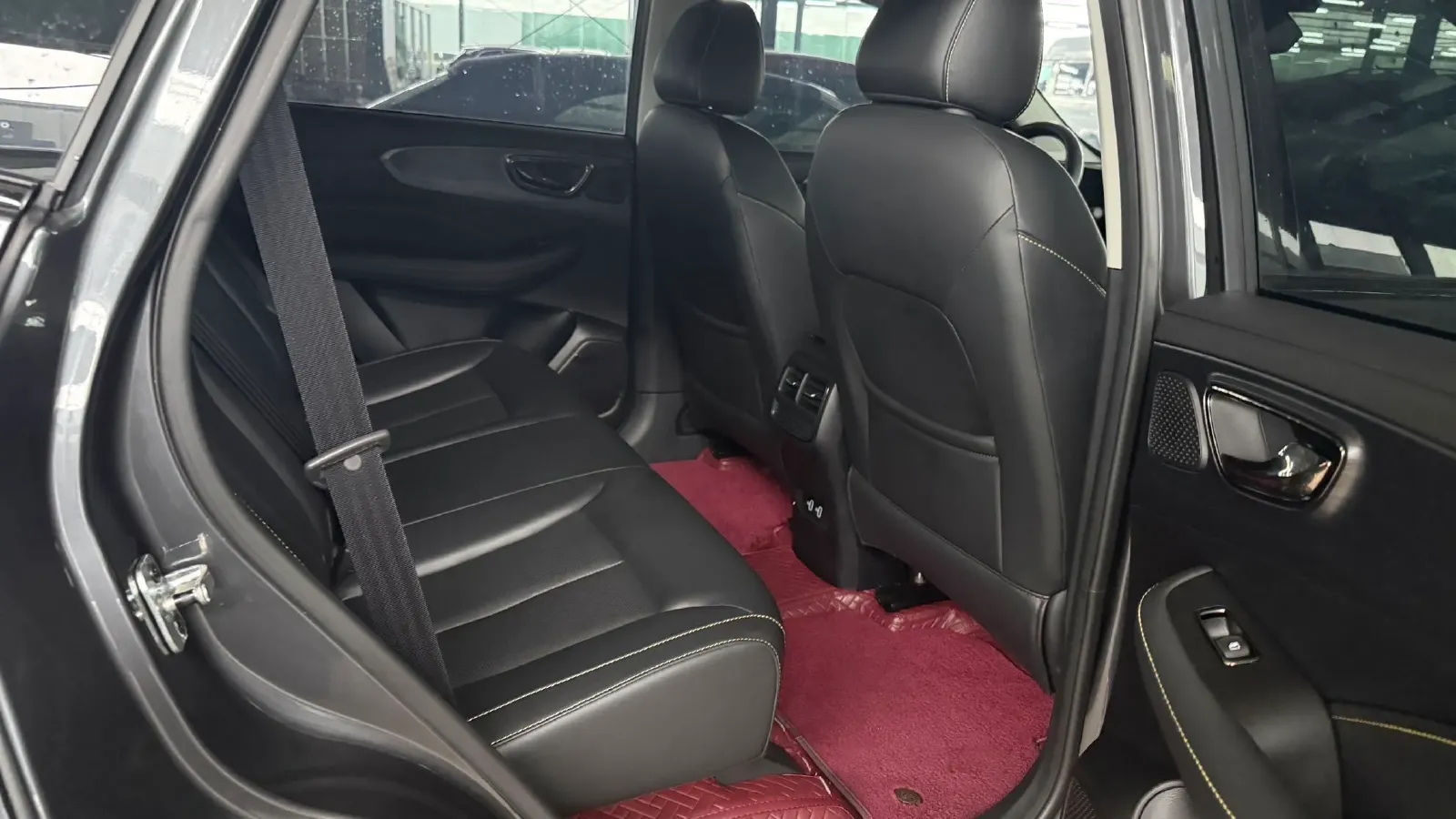 2021 Roewe RX5 1.5T 169HP L4 AMT PHEV 11.1KWH,autocango,china used car exporter,china ev exporter,chinese used car exporter,chinese used ev exporter