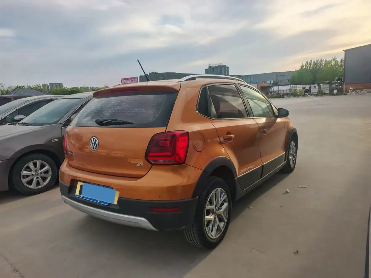 2018 Landwind XiaoYao 1.5T 163HP L4 CVT,autocango,china used car exporter,china ev exporter,chinese used car exporter,chinese used ev exporter