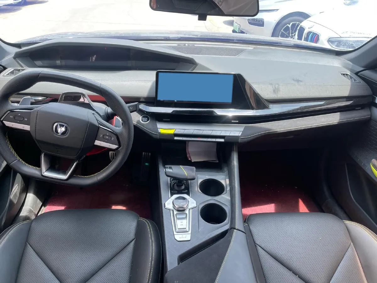 2022 ChangAn UNI-V 1.5T 188HP L4 7DCT,autocango,china used car exporter,china ev exporter,chinese used car exporter,chinese used ev exporter