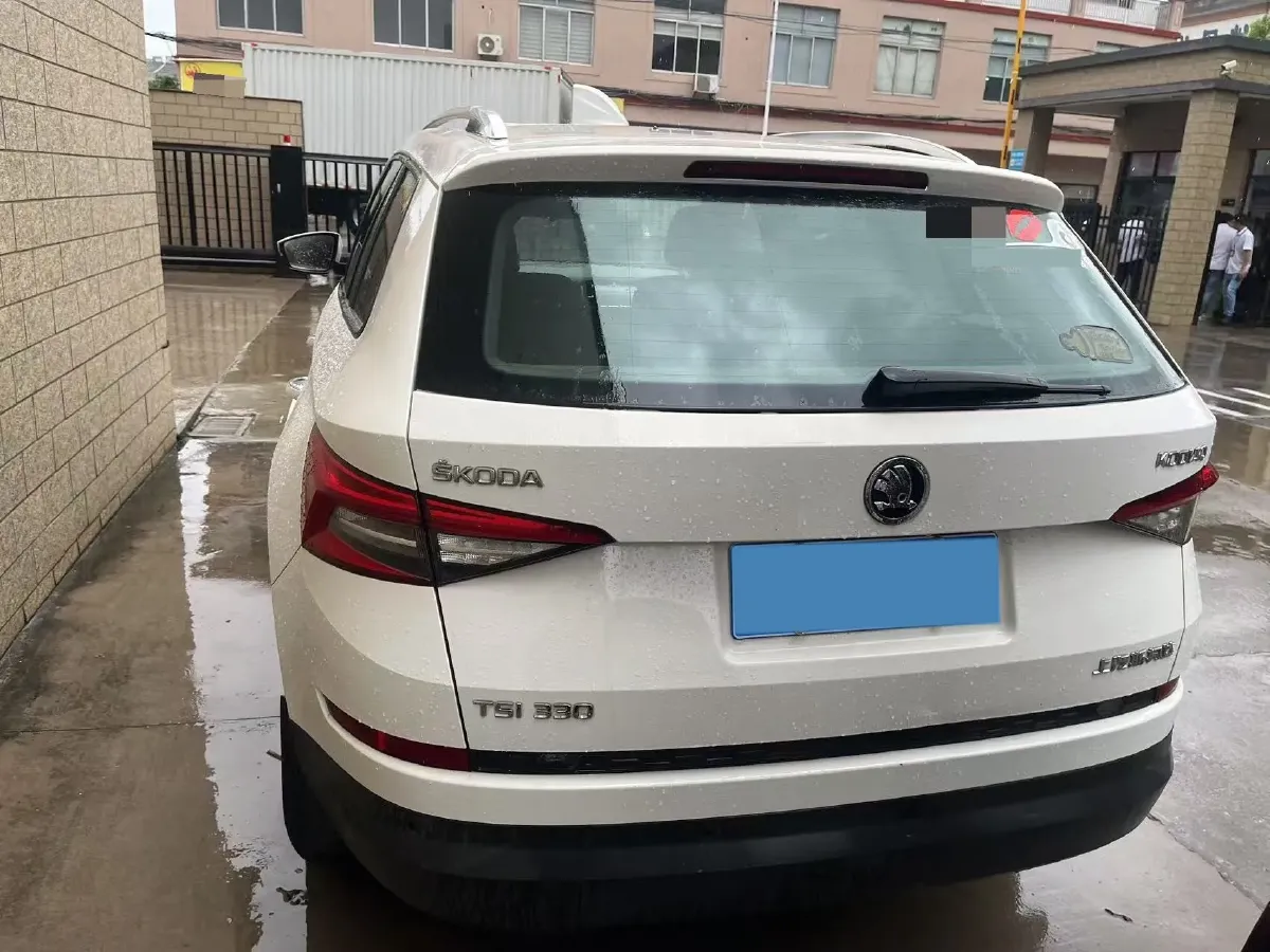 2018 Skoda Kodiak 2.0T 186HP L4 7DCT,autocango,china used car exporter,china ev exporter,chinese used car exporter,chinese used ev exporter