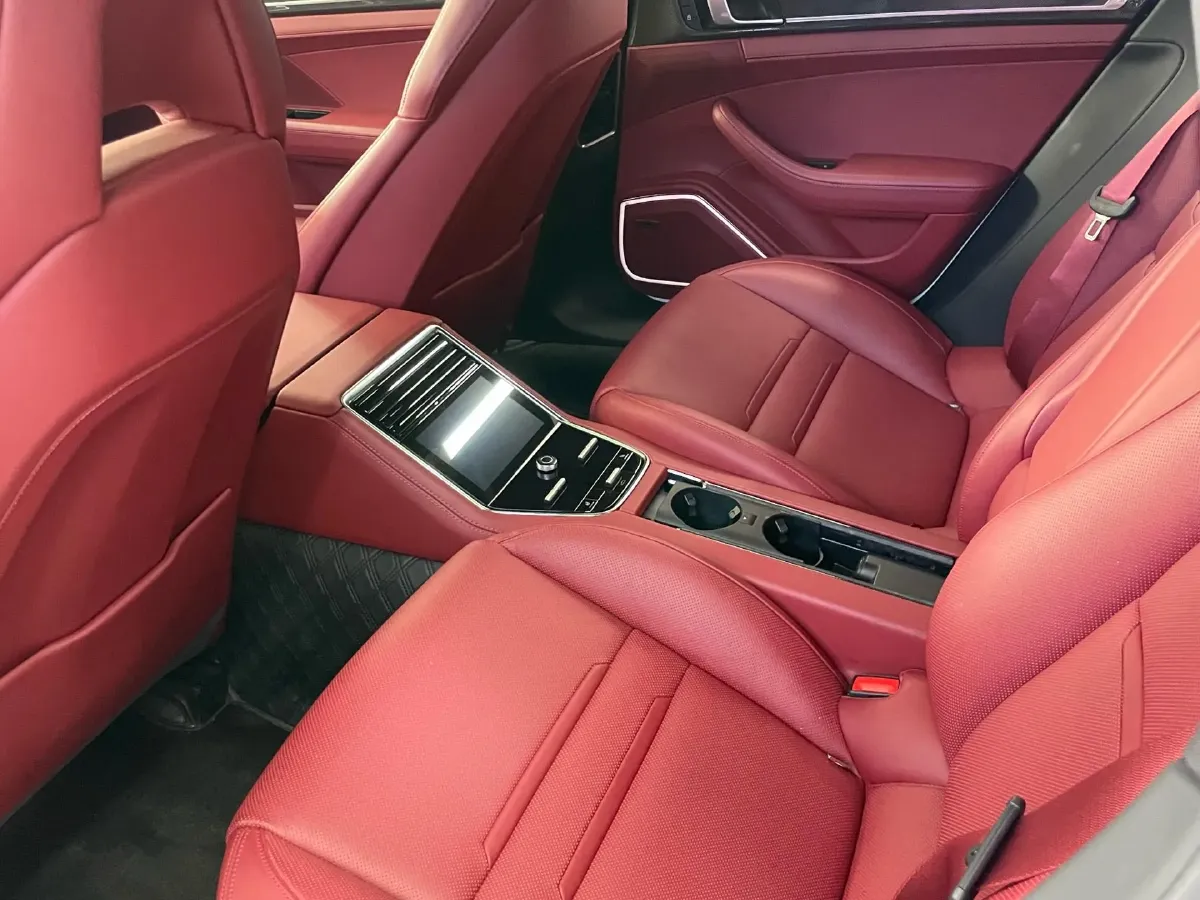 2022 Porsche Panamera 2.9T 330HP V6 8DCT,autocango,china used car exporter,china ev exporter,chinese used car exporter,chinese used ev exporter