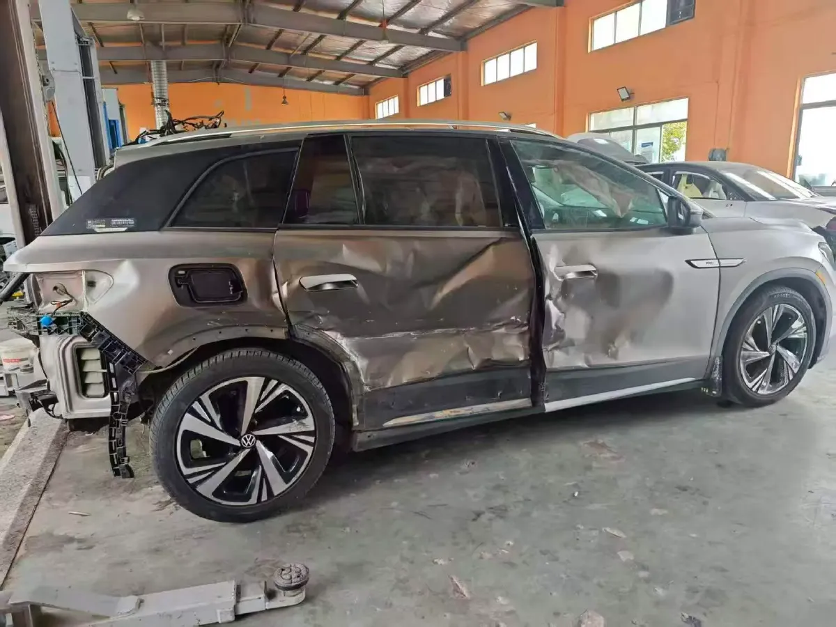 2022 Volkswagen ID.6 Crozz BEV 84.8KWH,autocango,china used car exporter,china ev exporter,chinese used car exporter,chinese used ev exporter