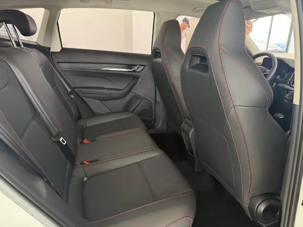 2023 Skoda Kamiq 1.5L 112HP L4 6AT,autocango,china used car exporter,china ev exporter,chinese used car exporter,chinese used ev exporter