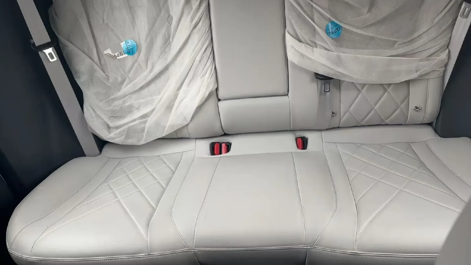 2024 ARCFOX KAOLA S BEV 58.8KWH,autocango,china used car exporter,china ev exporter,chinese used car exporter,chinese used ev exporter