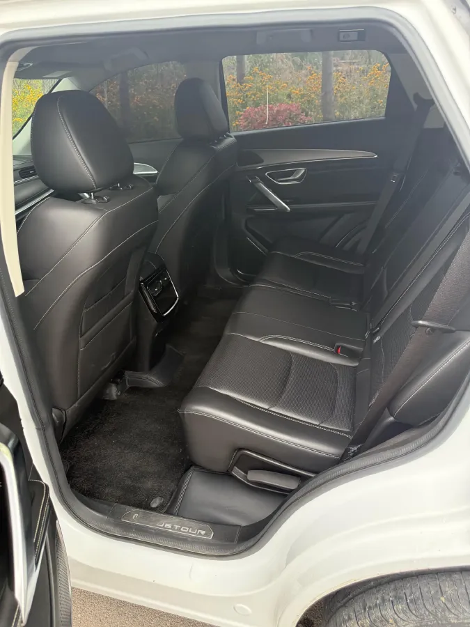 2021 Jetour X70 1.6T 197HP L4 7DCT,autocango,china used car exporter,china ev exporter,chinese used car exporter,chinese used ev exporter