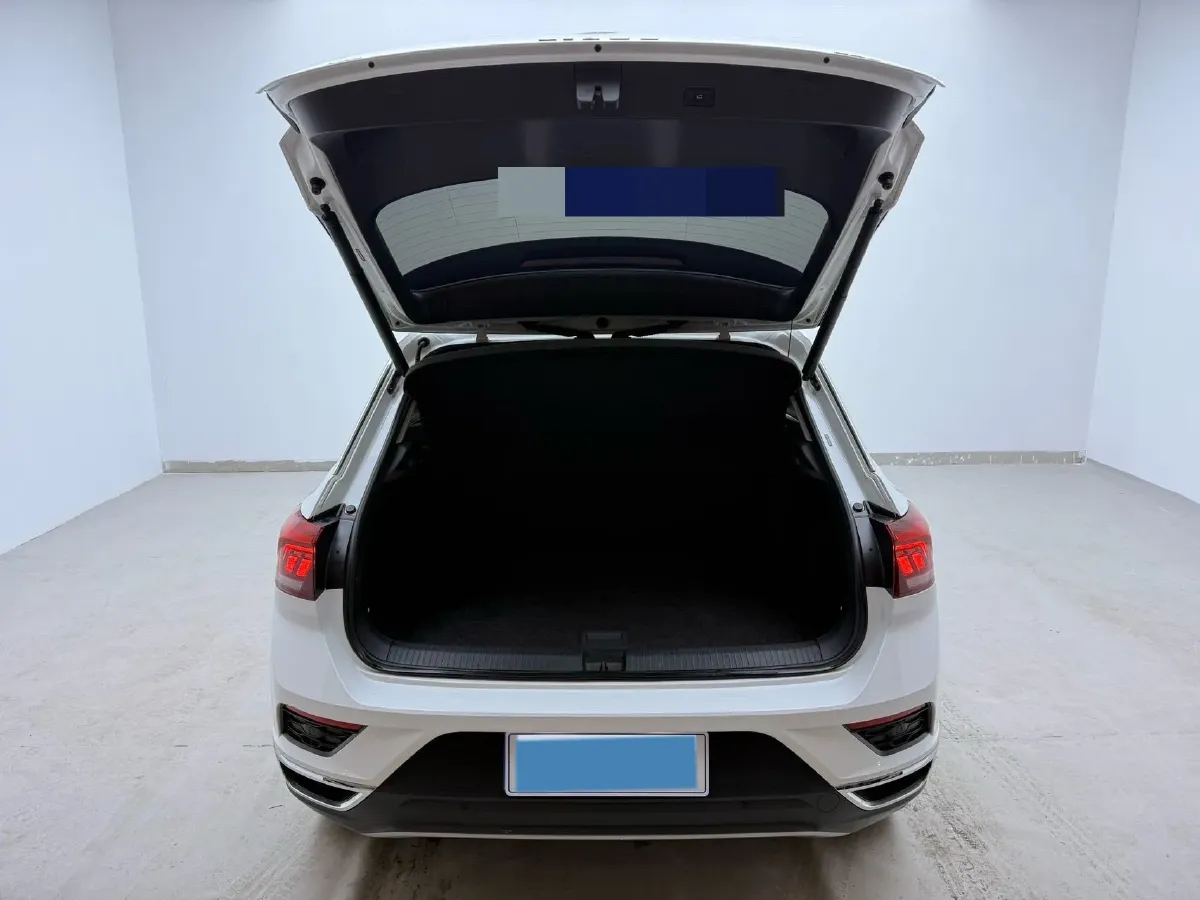 2021 Volkswagen T-Roc 1.4T 150HP L4 7DCT,autocango,china used car exporter,china ev exporter,chinese used car exporter,chinese used ev exporter