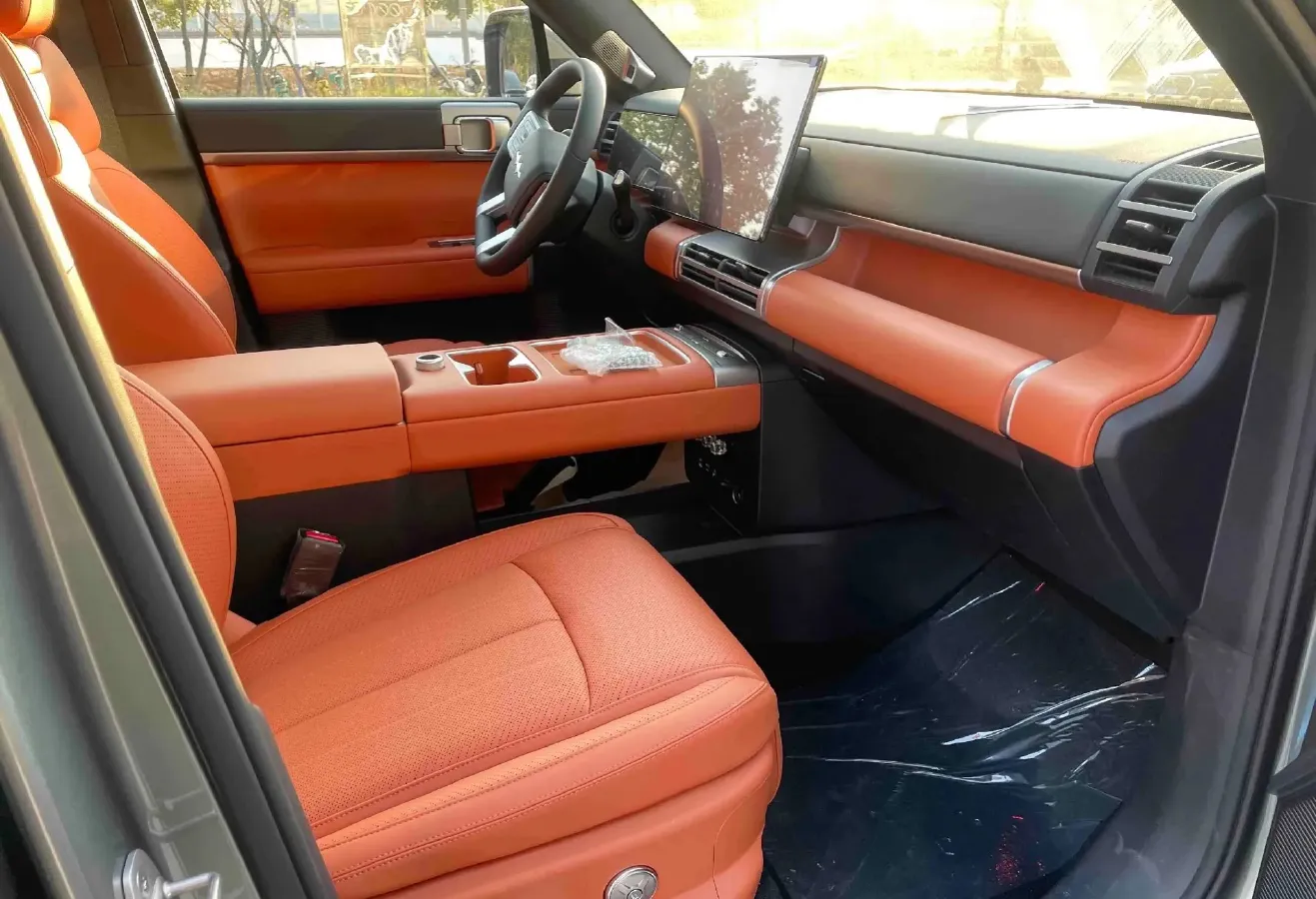 2025 FangChengBao Tai 7 1.5T 156HP L4 E-CVT PHEV,autocango,china used car exporter,china ev exporter,chinese used car exporter,chinese used ev exporter