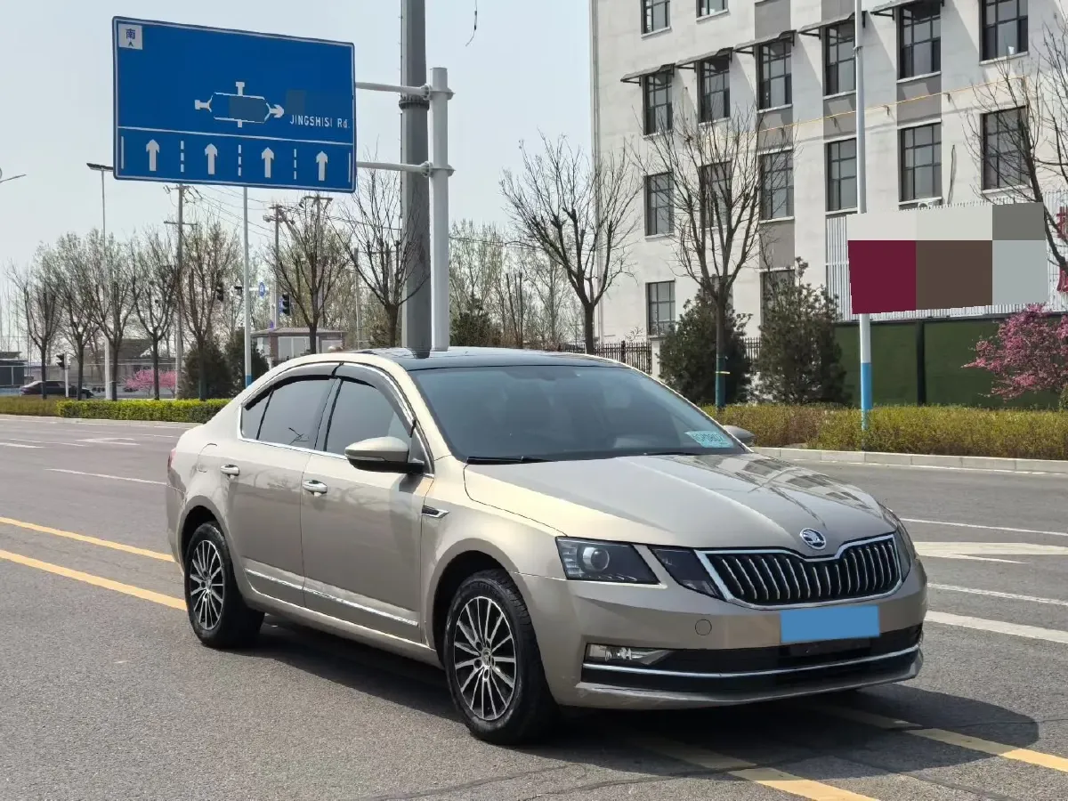 2018 Skoda Octavia 1.2T 116HP L4 7DCT,autocango,china used car exporter,china ev exporter,chinese used car exporter,chinese used ev exporter