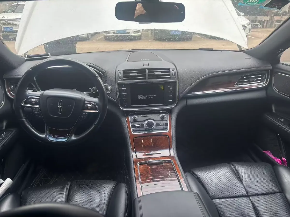 2018 Lincoln Continental 2.0T 261HP L4 6AT,autocango,china used car exporter,china ev exporter,chinese used car exporter,chinese used ev exporter