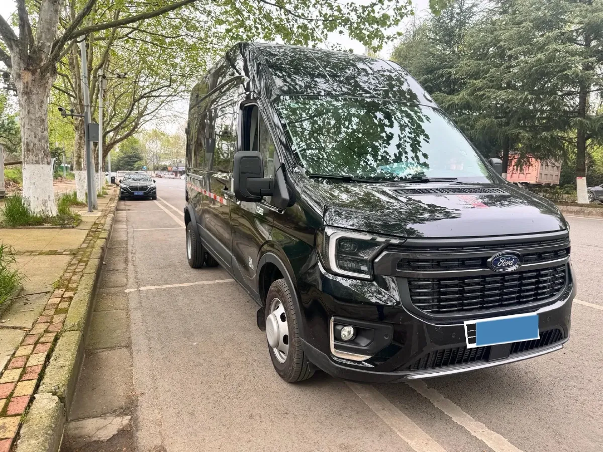 2024 Ford TransitT8 2.3T 174HP L4 8AT,autocango,china used car exporter,china ev exporter,chinese used car exporter,chinese used ev exporter