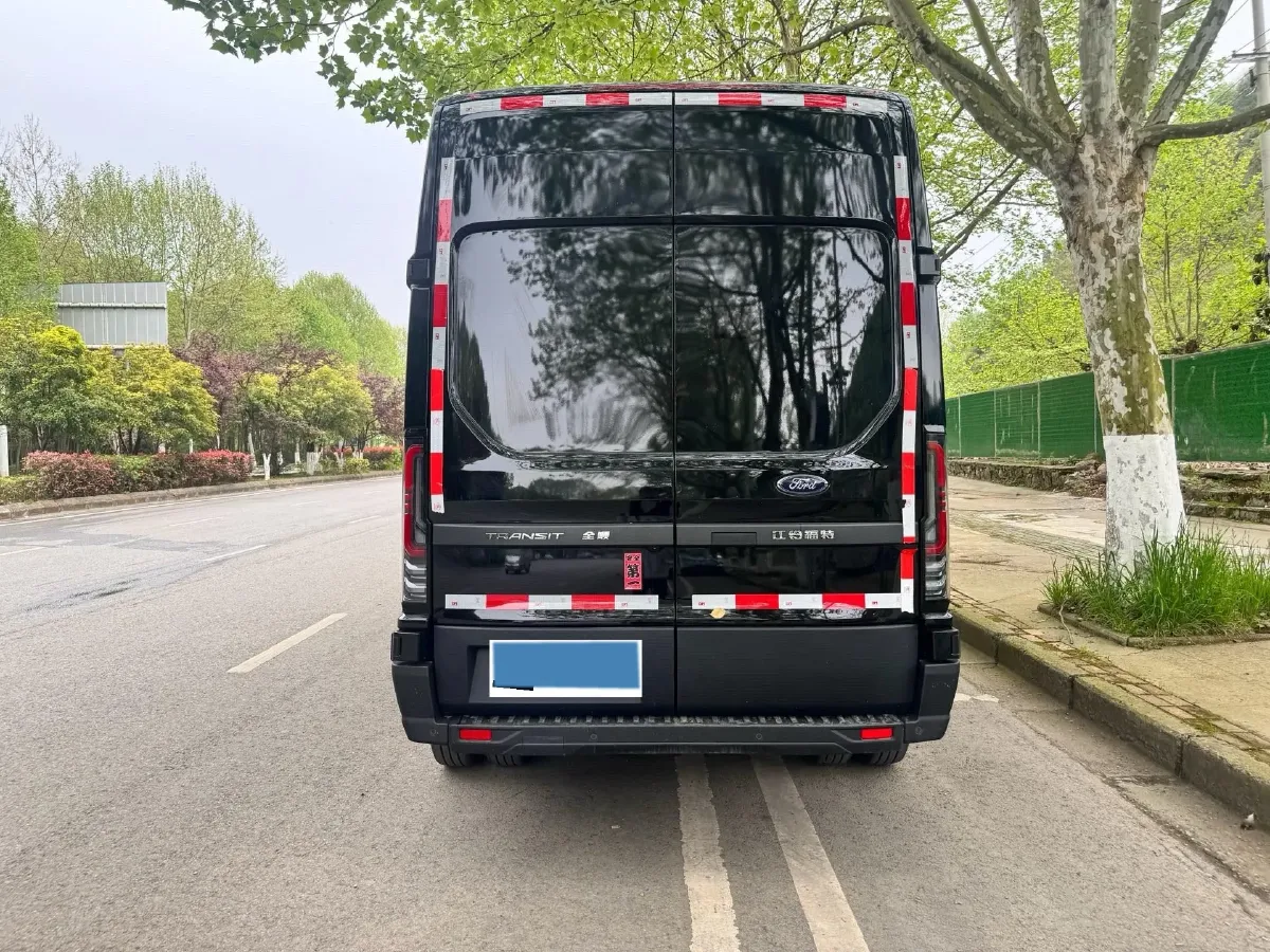 2024 Ford TransitT8 2.3T 174HP L4 8AT,autocango,china used car exporter,china ev exporter,chinese used car exporter,chinese used ev exporter