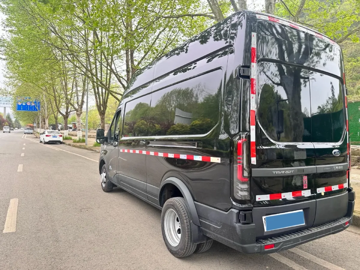 2024 Ford TransitT8 2.3T 174HP L4 8AT,autocango,china used car exporter,china ev exporter,chinese used car exporter,chinese used ev exporter
