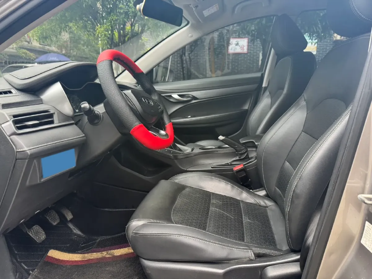 2020 Geely Emgrand 1.5L 109HP L4 5MT,autocango,china used car exporter,china ev exporter,chinese used car exporter,chinese used ev exporter