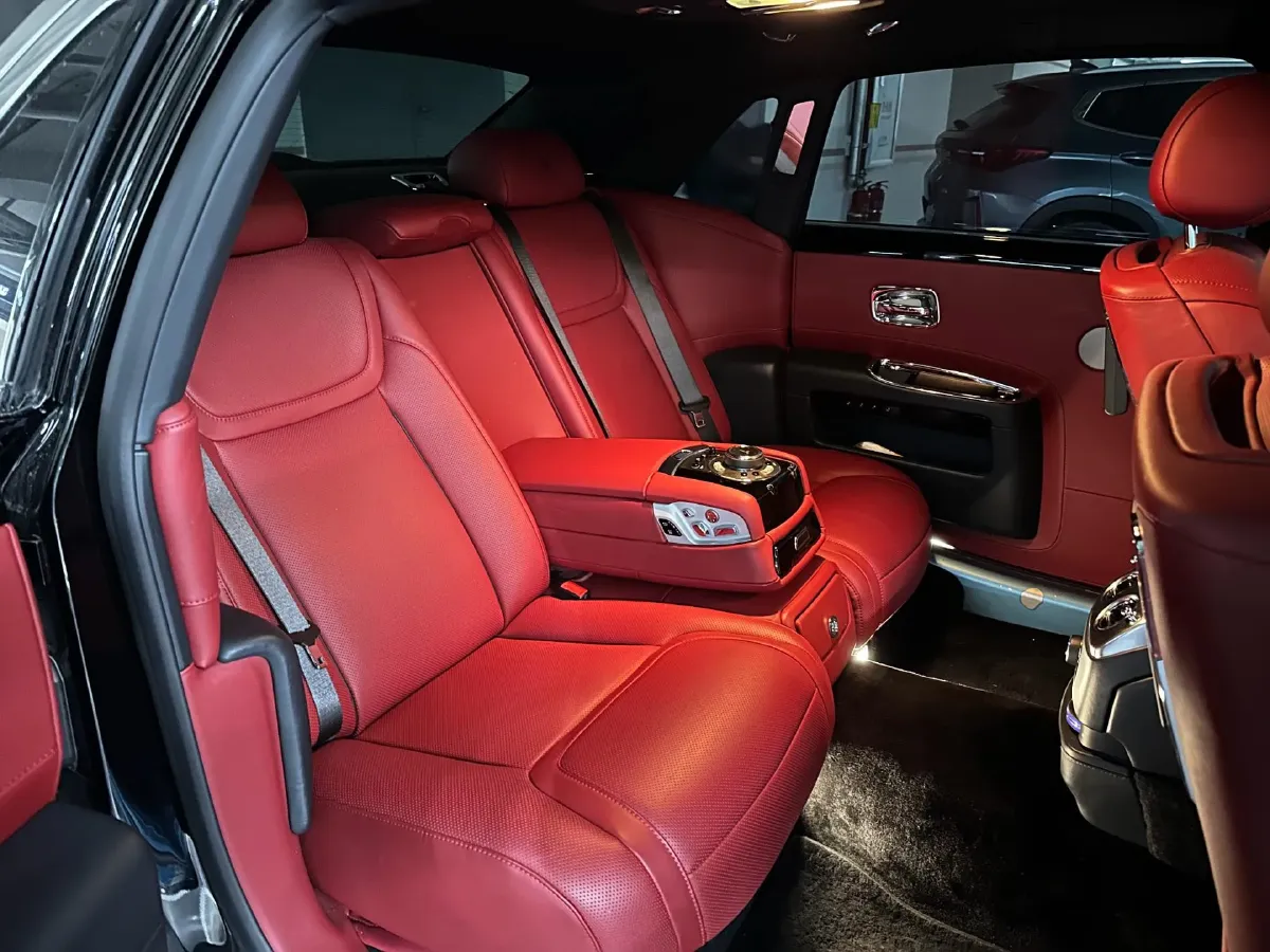 2018 Rolls-Royce Ghost 6.6T 571HP V12 8AT,autocango,china used car exporter,china ev exporter,chinese used car exporter,chinese used ev exporter