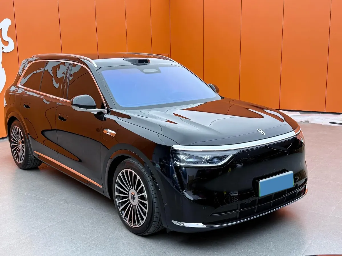 2025 AITO AITO M8 REEV 160HP REEV 53.4KWH,autocango,china used car exporter,china ev exporter,chinese used car exporter,chinese used ev exporter