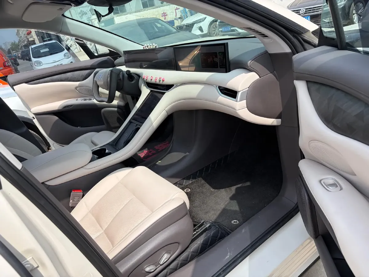 2023 IM LS6 BEV 71KWH,autocango,china used car exporter,china ev exporter,chinese used car exporter,chinese used ev exporter