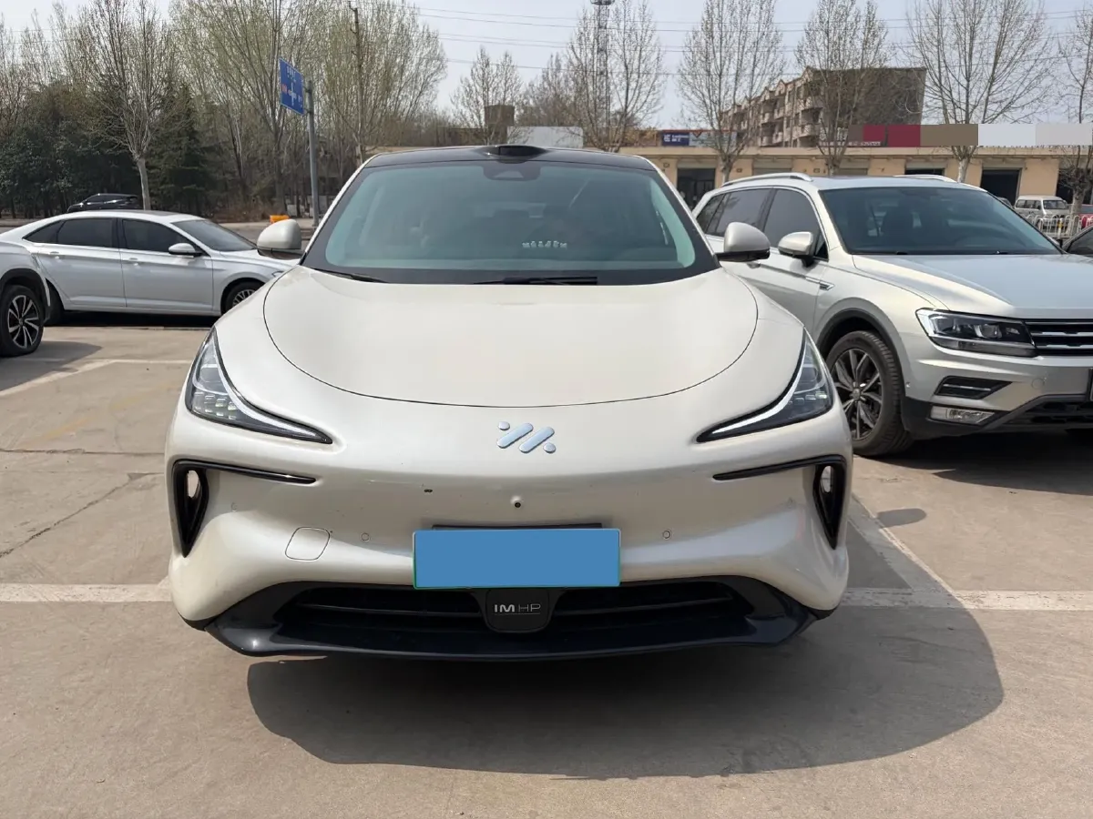 2023 IM LS6 BEV 71KWH,autocango,china used car exporter,china ev exporter,chinese used car exporter,chinese used ev exporter