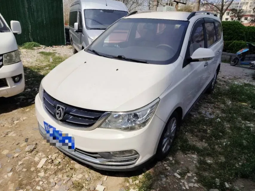 2016 BaoJun 560 1.5T 150HP L4 6MT,autocango,china used car exporter,china ev exporter,chinese used car exporter,chinese used ev exporter