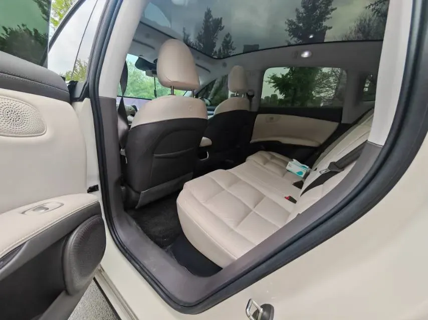 2023 IM LS6 BEV 71KWH,autocango,china used car exporter,china ev exporter,chinese used car exporter,chinese used ev exporter