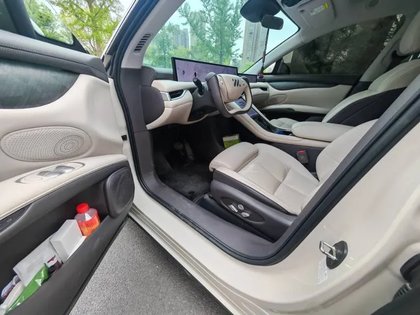 2023 IM LS6 BEV 71KWH,autocango,china used car exporter,china ev exporter,chinese used car exporter,chinese used ev exporter