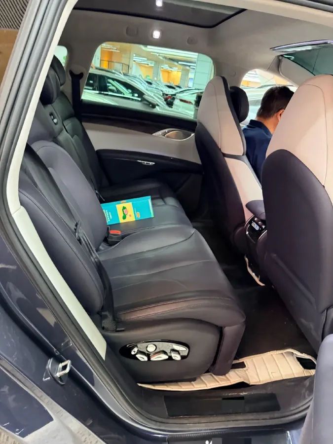 2023 IM LS7 BEV 100KWH,autocango,china used car exporter,china ev exporter,chinese used car exporter,chinese used ev exporter