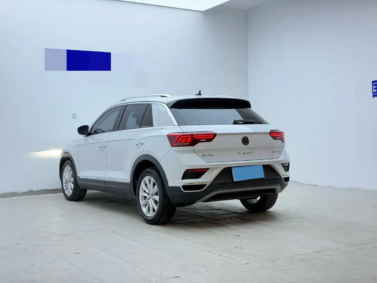 2022 Volkswagen T-Roc 1.4T 150HP L4 7DCT,autocango,china used car exporter,china ev exporter,chinese used car exporter,chinese used ev exporter