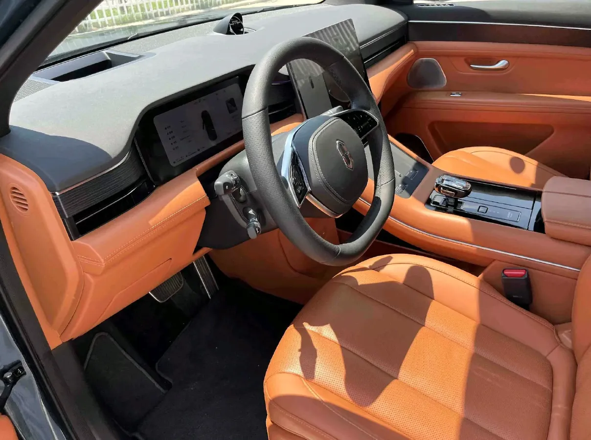 2024 AITO AITO M7 1.5T 152HP L4 REEV 42KWH,autocango,china used car exporter,china ev exporter,chinese used car exporter,chinese used ev exporter