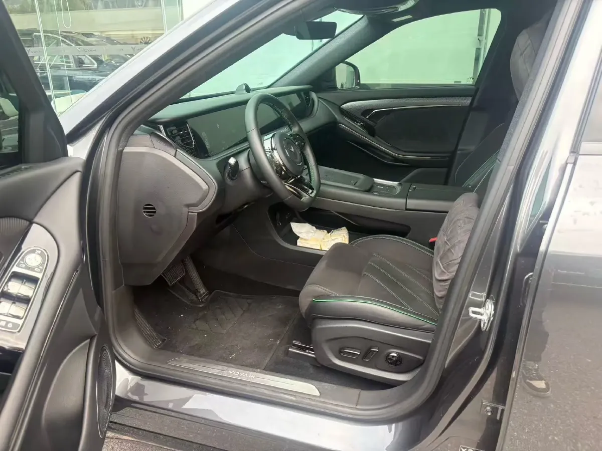 2025 Voyah FREE 1.5T 150HP L4 REEV 43KWH,autocango,china used car exporter,china ev exporter,chinese used car exporter,chinese used ev exporter