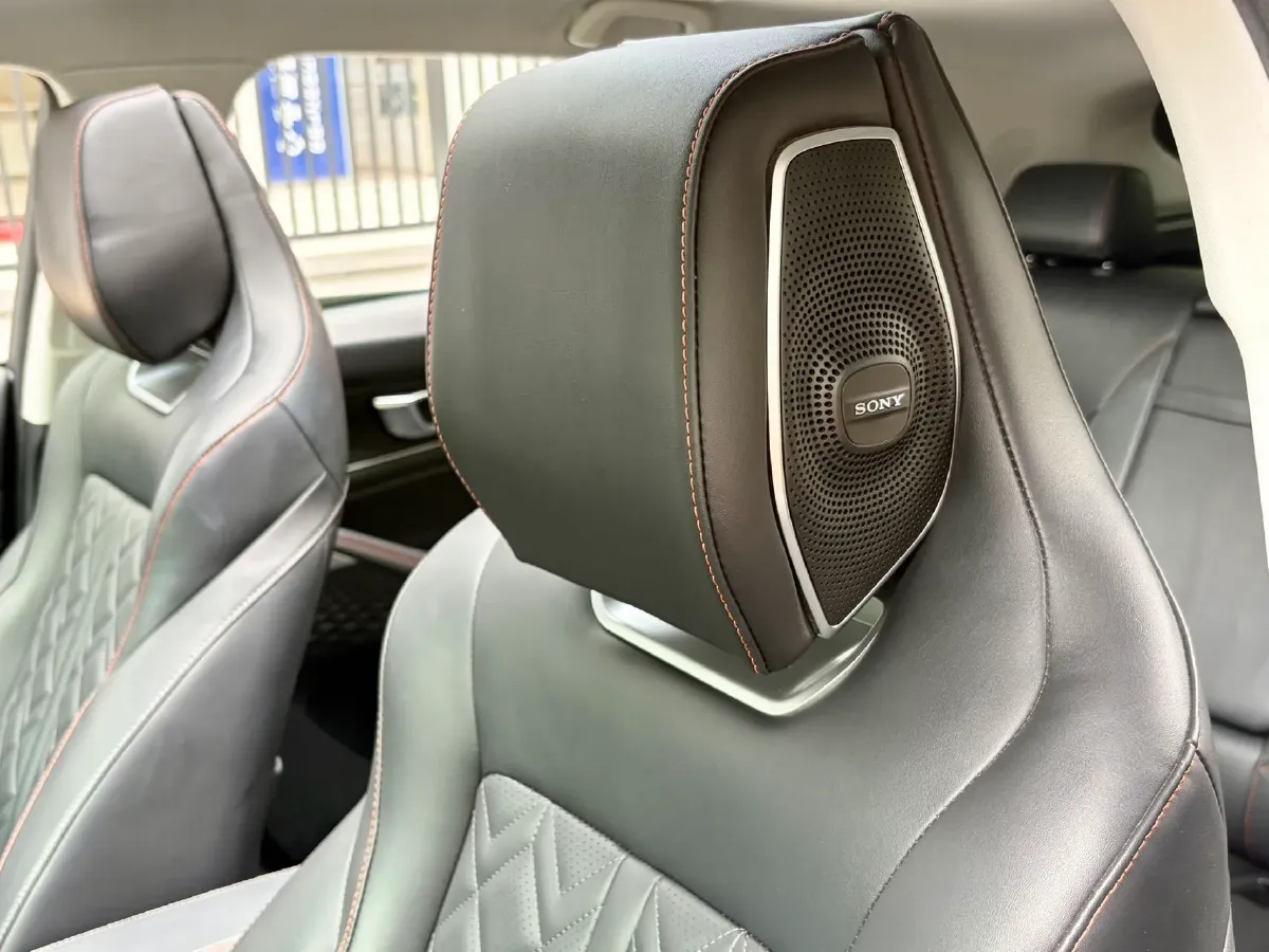 2021 ChangAn UNI-K 2.0T 233HP L4 8AT,autocango,china used car exporter,china ev exporter,chinese used car exporter,chinese used ev exporter