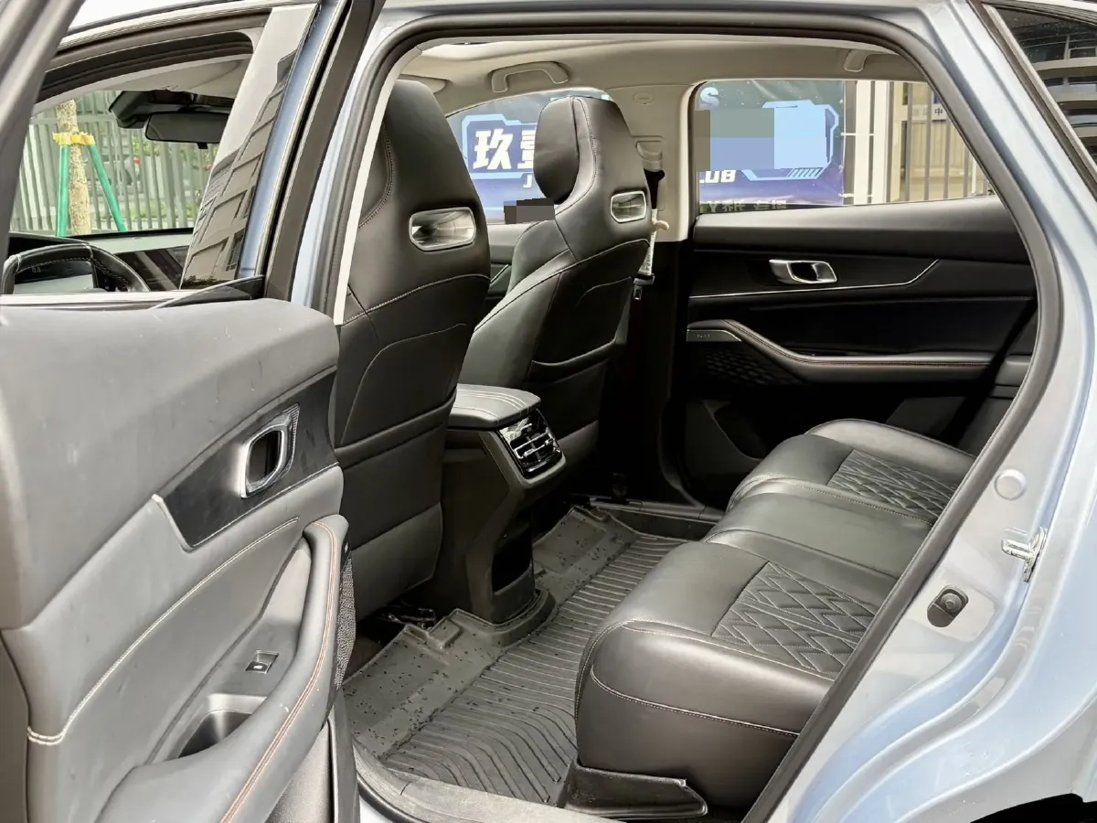 2021 ChangAn UNI-K 2.0T 233HP L4 8AT,autocango,china used car exporter,china ev exporter,chinese used car exporter,chinese used ev exporter